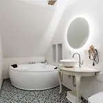 Gasthof Alice Backyard - Apartments, & Exclusive Cave Saunas