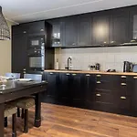 Alice Backyard - Apartments, & Exclusive Cave Saunas 4* Pärnu