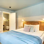 Alice Backyard - Apartments, & Exclusive Cave Saunas Affittacamere 4*