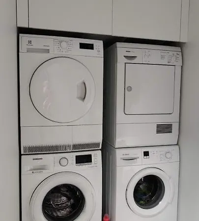 Alice Backyard - Apartments, & Exclusive Cave Saunas Pensión 4*