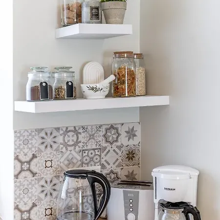 Alice Backyard - Apartments, & Exclusive Cave Saunas Guest house