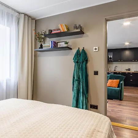 Alice Backyard - Apartments, & Exclusive Cave Saunas Parnu