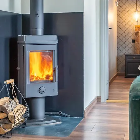 Konukevi Alice Backyard - Apartments, & Exclusive Cave Saunas 4*