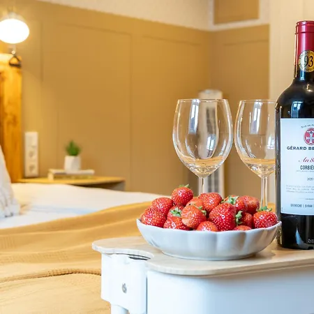 Alice Backyard - Apartments, & Exclusive Cave Saunas 4*