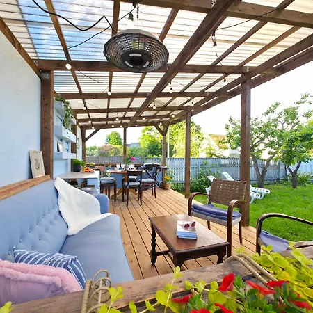 Alice Backyard - Apartments, & Exclusive Cave Saunas Guest house 4*
