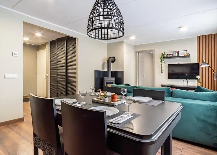 Alice Backyard - Apartments, & Exclusive Cave Saunas 4* بارنو