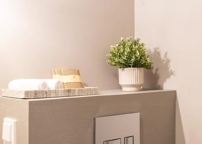 Alice Backyard - Apartments, & Exclusive Cave Saunas بيت ضيافة بارنو