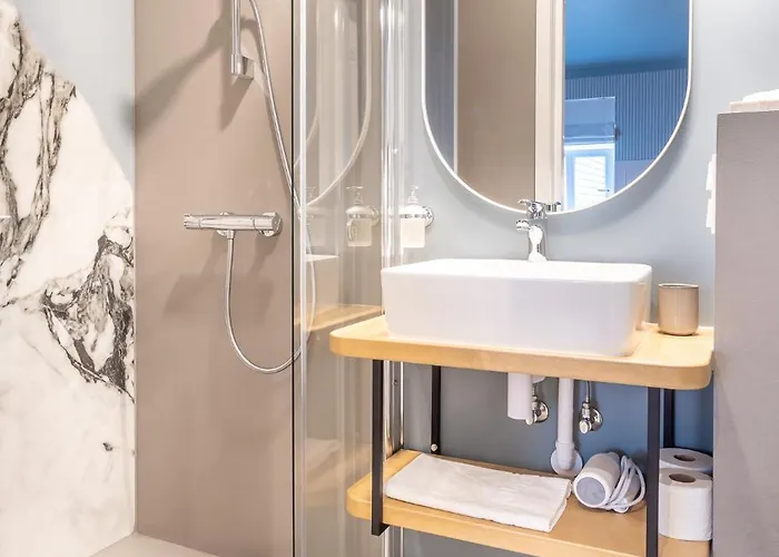 Alice Backyard - Apartments, & Exclusive Cave Saunas Gasthof 4*